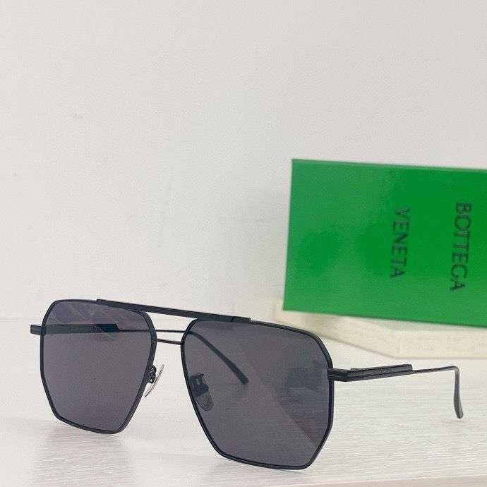 Picture of Bottega Veneta Sunglasses _SKUfw46773496fw